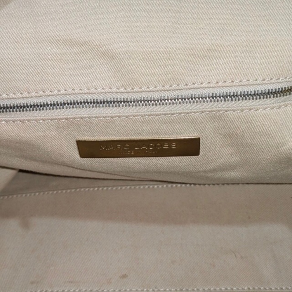Marc Jacobs Stam Kiss Lock Black Leather Shoulder Bag W/Chain 
*OG BAG* - Picture 8 of 12